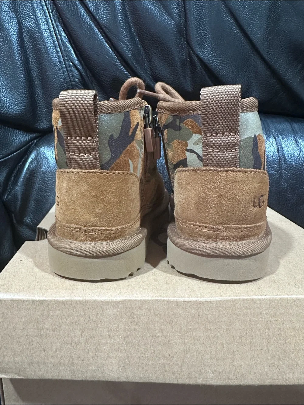 New UGG Kids Boot - T NEUMEL ll Camo - Size 9
